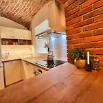 Bouda 230 Apartment