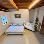 Bouda 230 * Praiano