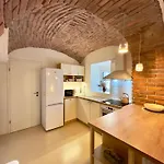 Bouda 230 Apartment