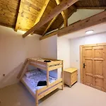 Bouda 230 Apartment *